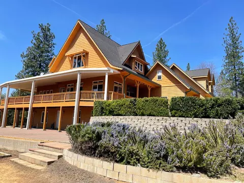 Exterior - 717 Swanson Ln, Colfax, CA 95713 photo 3 of 10