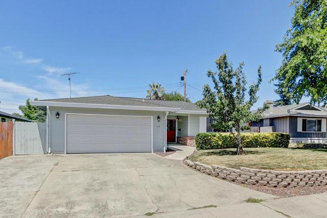 208 Baldwin Ave, Roseville, CA 95678