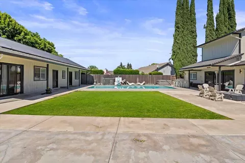 Exterior - 770 Mulholand Dr, Ripon, CA 95366 photo 3 of 10
