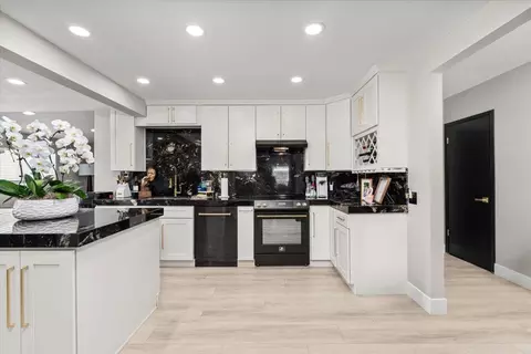 Kitchen - 770 Mulholand Dr, Ripon, CA 95366 photo 1 of 4