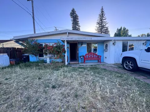 5607 Manmar Way, Sacramento, CA 95823