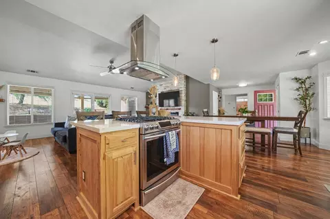 Kitchen - 1797 Hoya Ct, Copperopolis, CA 95228 photo 8 of 10