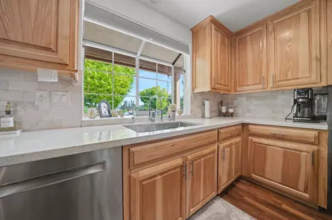 Kitchen - 1797 Hoya Ct, Copperopolis, CA 95228 photo 7 of 10