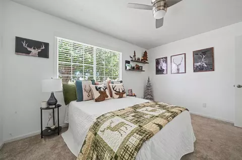 Bedroom - 1797 Hoya Ct, Copperopolis, CA 95228 photo 2 of 10