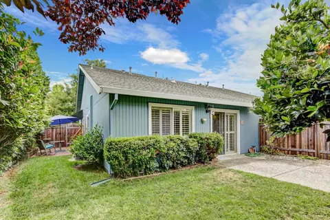 Exterior - 205 Pintail Pl, Davis, CA 95616 photo 7 of 12