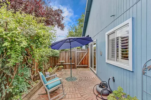 Exterior - 205 Pintail Pl, Davis, CA 95616 photo 8 of 12