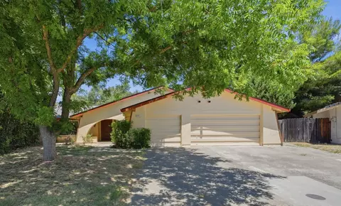 8337 Canyon Oak Dr, Citrus Heights, CA 95610