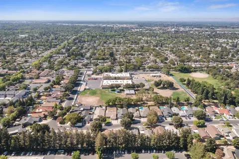 View/Area - 1812 Innsbrook Dr, Modesto, CA 95350 photo 8 of 10