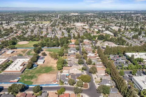 View/Area - 1812 Innsbrook Dr, Modesto, CA 95350 photo 6 of 10