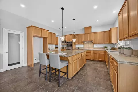Kitchen - 2207 Hedrick Ct, Rocklin, CA 95765 photo 4 of 6