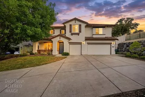 Exterior - 2207 Hedrick Ct, Rocklin, CA 95765 photo 7 of 9