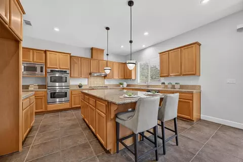 Kitchen - 2207 Hedrick Ct, Rocklin, CA 95765 photo 6 of 6