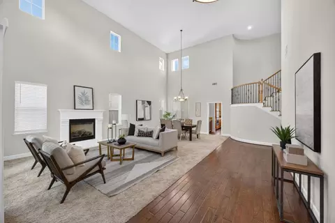 Entry Way - 2207 Hedrick Ct, Rocklin, CA 95765 photo 2 of 8