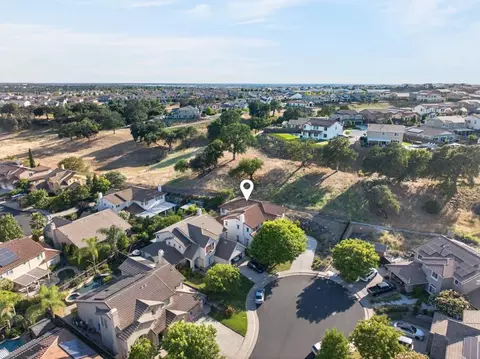 View/Area - 2207 Hedrick Ct, Rocklin, CA 95765 photo 3 of 4