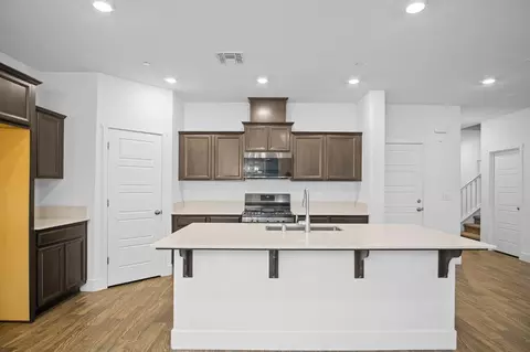 Entry Way - 2455 Explorador Dr, Merced, CA 95340 photo 4 of 6