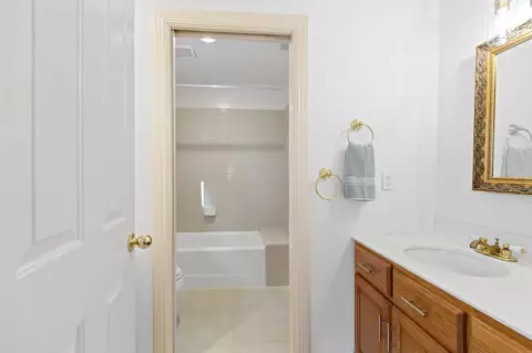 Bath - 4661 Holm Rd, Placerville, CA 95667 photo 5 of 6