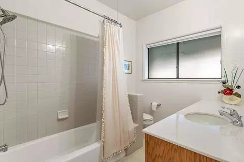 Bath - 4661 Holm Rd, Placerville, CA 95667 photo 1 of 6