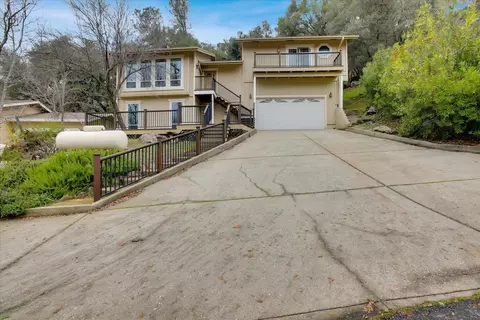 18864 Jayhawk Dr, Penn Valley, CA 95946