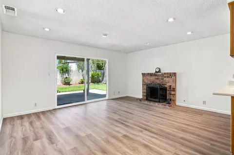 Living - 879 Carson Ave, Manteca, CA 95337 photo 3 of 5