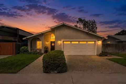 Exterior - 879 Carson Ave, Manteca, CA 95337 photo 9 of 9