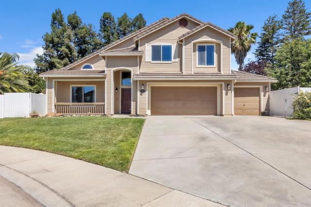 907 Wildbrook Ct, Galt, CA 95632