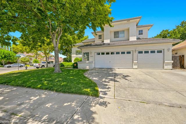 1860 Riverside Way, Los Banos, CA 93635