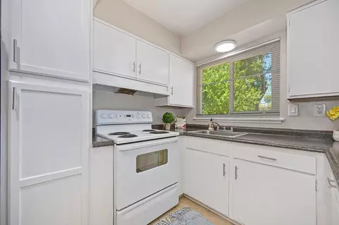 6305 Templeton Dr, Carmichael, CA 95608 photo 6