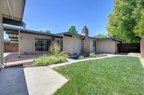 Exterior - 1224 Mcclaren Dr, Carmichael, CA 95608 photo 8 of 10