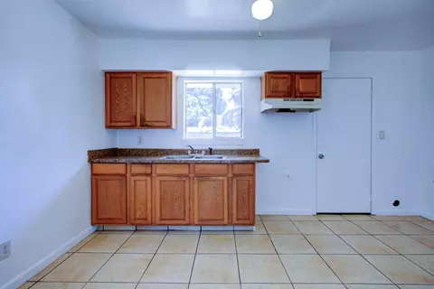 2354 Lambert St, Modesto, CA 95354 photo 8