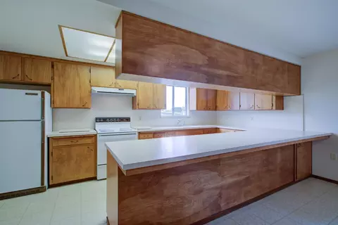 Kitchen - 1729 Beverly Dr, Modesto, CA 95358 photo 7 of 9