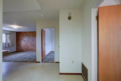 Entry Way - 1729 Beverly Dr, Modesto, CA 95358 photo 4 of 4