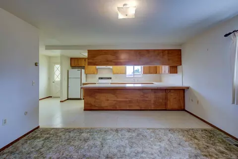 Living - 1729 Beverly Dr, Modesto, CA 95358 photo 7 of 8