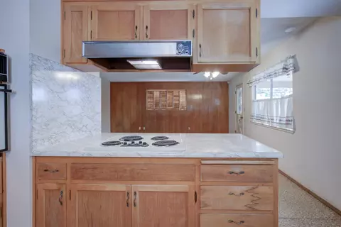 Kitchen - 1729 Beverly Dr, Modesto, CA 95358 photo 6 of 9
