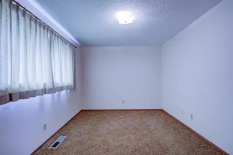 Bedroom - 1729 Beverly Dr, Modesto, CA 95358 photo 4 of 15
