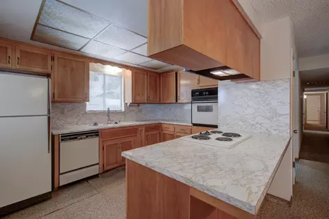 Kitchen - 1729 Beverly Dr, Modesto, CA 95358 photo 5 of 9