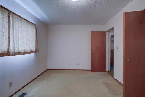 Bedroom - 1729 Beverly Dr, Modesto, CA 95358 photo 8 of 15