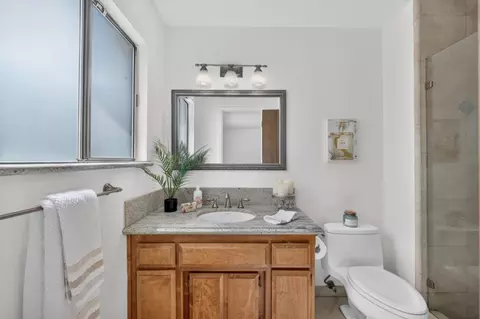 Bath - 5524 Crestline Dr, Foresthill, CA 95631 photo 1 of 3