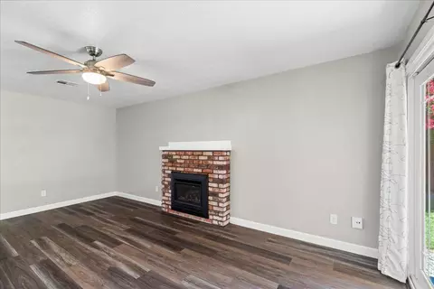 Living - 1016 Lillian Dr, Modesto, CA 95355 photo 5 of 8