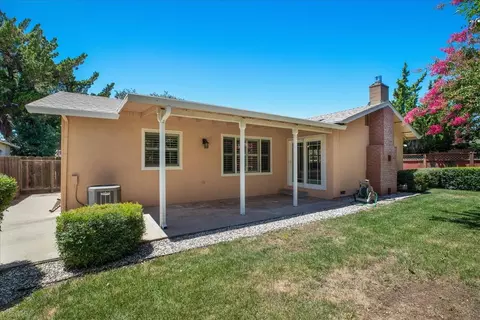 Exterior - 1016 Lillian Dr, Modesto, CA 95355 photo 8 of 11