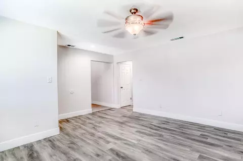 Living - 430 Eva Dr, Manteca, CA 95336 photo 2 of 4