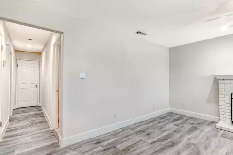 Entry Way - 430 Eva Dr, Manteca, CA 95336 photo 2 of 2