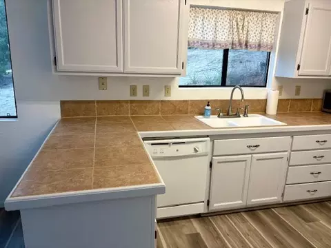 Kitchen - 140 Depot St, Colfax, CA 95713 photo 4 of 4