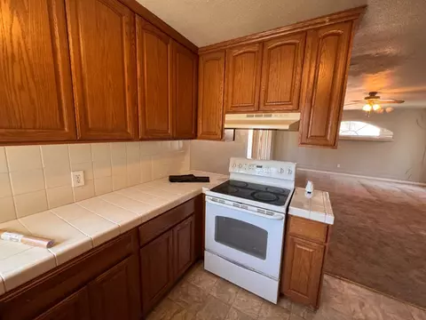 Kitchen - 3310 U St, Antelope, CA 95843 photo 2 of 2