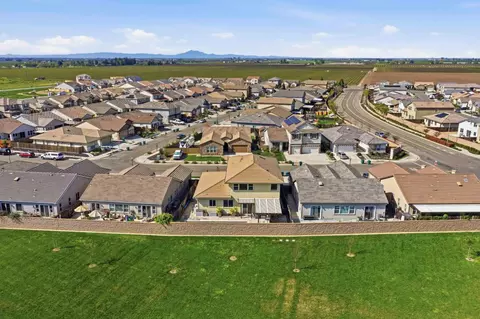 View/Area - 2012 Van Ruiten Dr, Lodi, CA 95242 photo 3 of 6