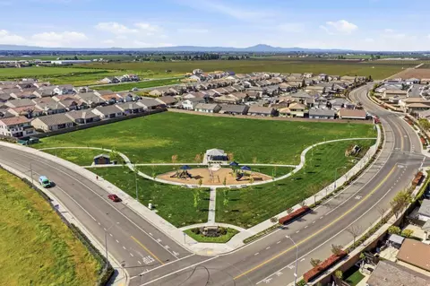 View/Area - 2012 Van Ruiten Dr, Lodi, CA 95242 photo 5 of 6