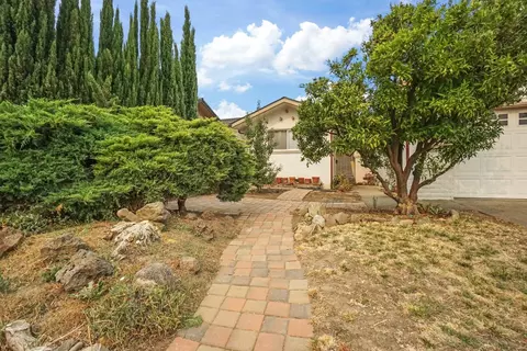 1005 Dover Dr, Lodi, CA 95242 photo 3