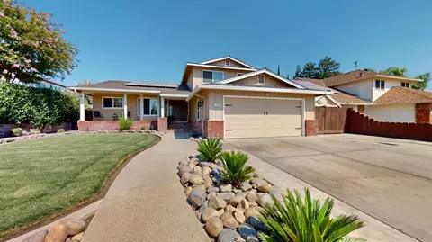 1744 Hyde Park Ln, Manteca, CA 95336 photo 1