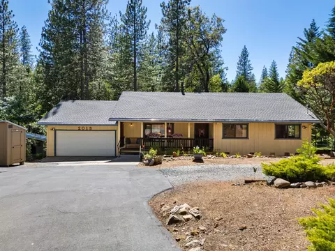 2015 E Mokelumne Dr, Arnold, CA 95223 photo 2