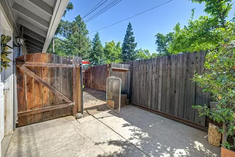 Exterior - 5112 Kovanda Ave, Carmichael, CA 95608 photo 20 of 30