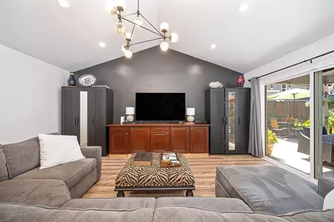 Living - 5112 Kovanda Ave, Carmichael, CA 95608 photo 2 of 3